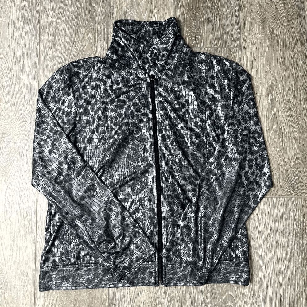 Chico's Faux Snake Skin Grey Zip Up lightweight Jacket Size 3 XL S16
